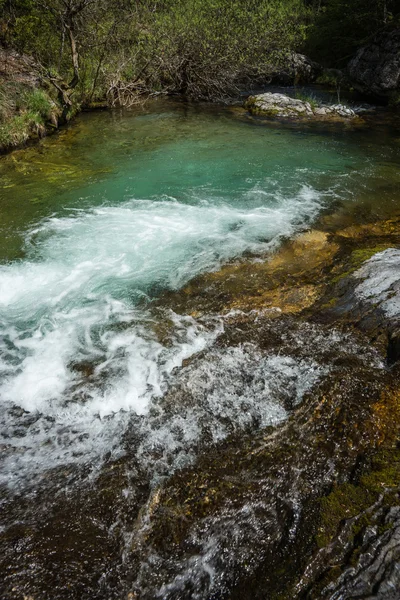 Řeka s vodopádem na Olympu — Stock fotografie