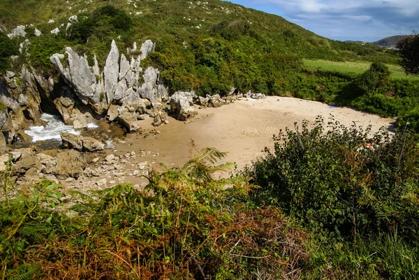 Gulpiuri beach, Asturii y Cantabria — Zdjęcie stockowe