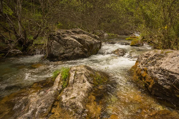 River with waterfall on Mount Olympus — Stock Photo, Image