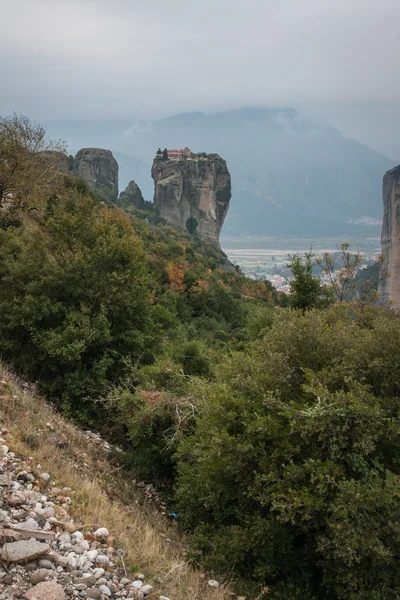 Св. Троицкий монастырь в Метеоре — стоковое фото