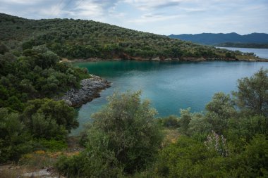 dağ ve deniz manzara