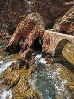 Fort St. John Baptist köprüye