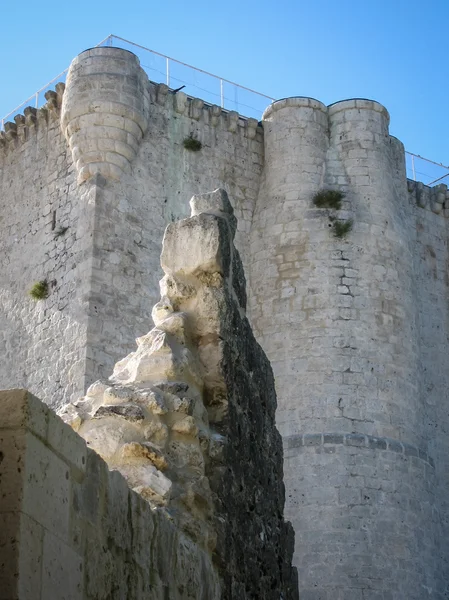 Ruïnes van het kasteel in Iscar — Stockfoto