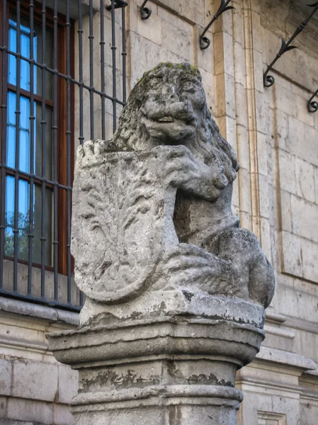 Stary statua w Valladolid, Hiszpania — Zdjęcie stockowe