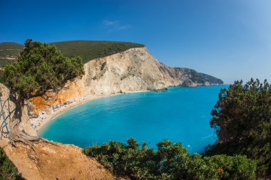 Doğa Manzaralı ve benzersiz beach Porto Kaziki