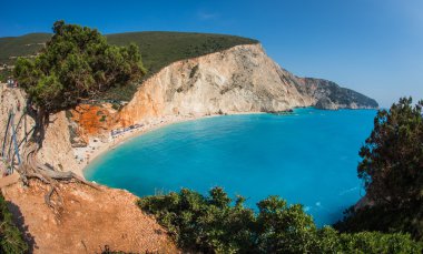 Doğa Manzaralı ve benzersiz beach Porto Kaziki