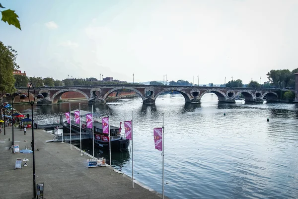 Puente sobre el río Garona, Toulouse — Foto de Stock