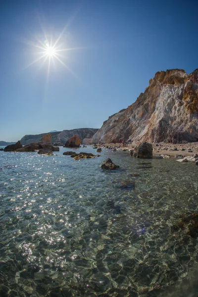 Пляж Firihacka, Милос, Греция — стоковое фото