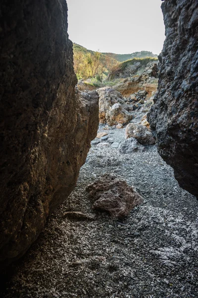 Malowniczy krajobraz z widokiem na morze, Kythira, Greece — Zdjęcie stockowe