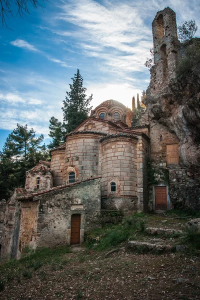 Ruinas del castillo bizantino ciudad de Mystras — Foto de Stock