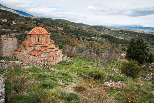 Ruinas del castillo bizantino ciudad de Mystras — Foto de Stock