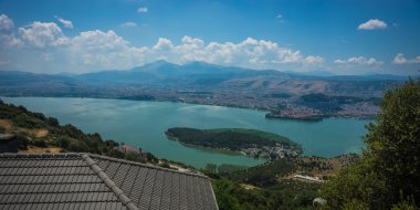 Dağ gölden ısmarlayarak