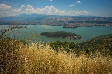 Dağ gölden ısmarlayarak