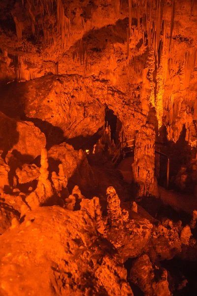 Sarkıt ve dikitler Perama mağara içinde — Stok fotoğraf