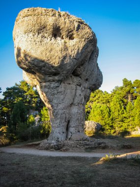 Büyülü Cuenca şehir Castilla la benzersiz kaya oluşumları 