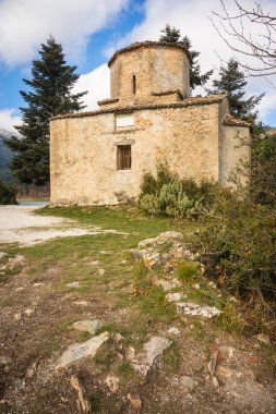 Göl Doxa Peloponnese tarih itibariyle bir adada küçük kilise