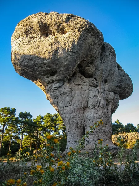Unique rock formations in enchanted city of Cuenca, Castilla — стоковое фото