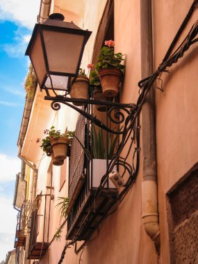 Şehir Cuenca ve garip kaya oluşumları, Castilla la adam göster