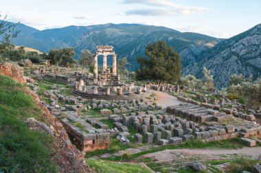 Antik Yunan Apollon Tapınağı Delphi