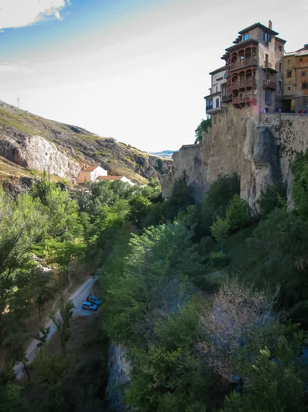 Hängende häuser in cuenca, castilla la mancha, spanien — Stockfoto