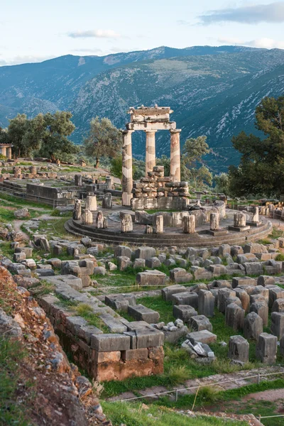 Antika grekiska Apollotemplet i Delfi — Stockfoto