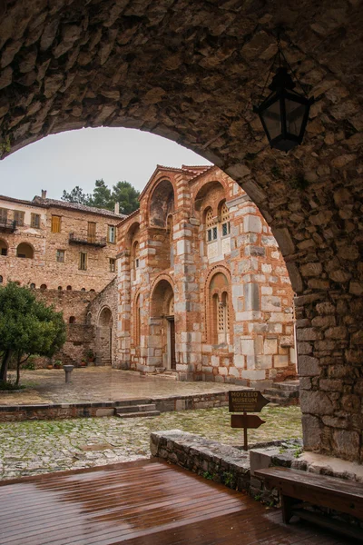 Imagen del monasterio de San Lucas cerca de Delfos — Foto de Stock