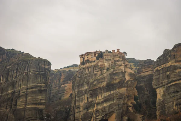 Vista de las montañas y monasterios de Meteora en invierno, Gree —  Fotos de Stock