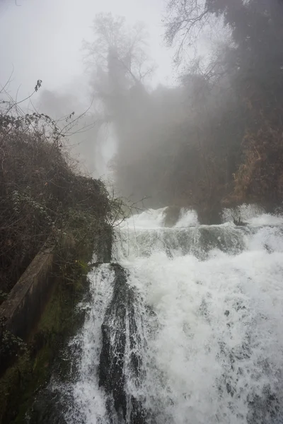 エデッサ、ギリシャ北部の見事な滝 — ストック写真