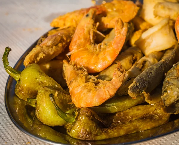 Plate of mixed seafood and fish — Stock Photo, Image