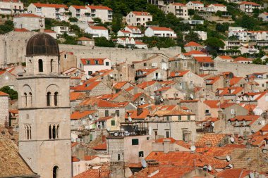 Hırvatistan 'daki Dubrovnik Eski Şehir Çatılarının Güzel Panorama Kenti