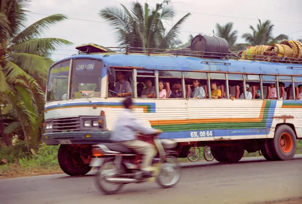 Мой Тхо Вьетнам Апреля 1997 Года Местные Автобусы Вьетнаме 1990 — стоковое фото