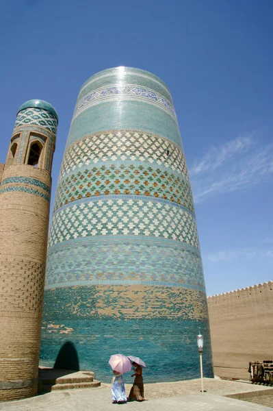 Kalta Minor Minaret Khiva Onafgewerkte Minaret Gekleed Turquoise Tegels — Stockfoto