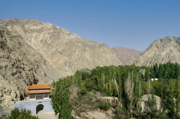 Iron Gate Pass Tiemenguan Korla Xinjiang Cina Trova Nel Fiume — Foto Stock