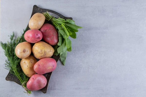 Frische Bio Kartoffeln Auf Grauem Hintergrund — Stockfoto