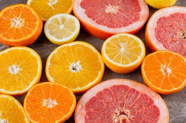 Taze narenciye dilimleri, yakın görüş.