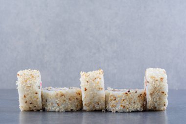 Nefis suşi. Geleneksel Asya yemekleri konsepti