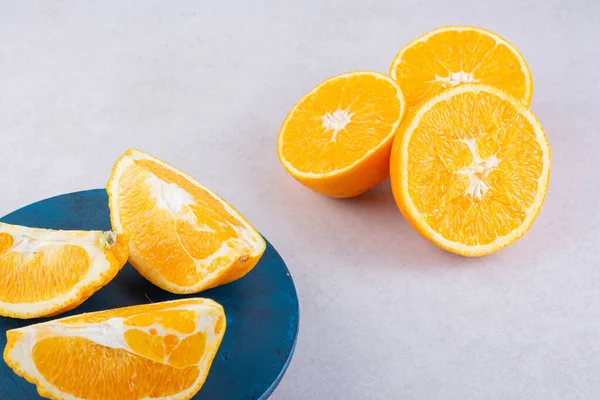식탁에 오렌지 건강에 영양의 — 스톡 사진