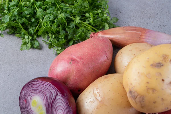 Frisches Bio Gemüse Auf Grauem Hintergrund — Stockfoto