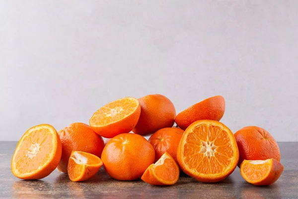 식탁에 오렌지 — 스톡 사진
