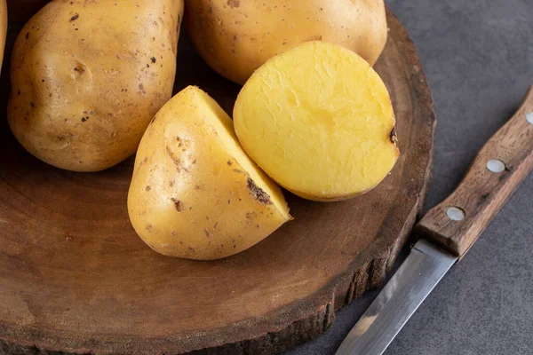 Fresh Organic Potatoes Gray Background — Stock Photo, Image