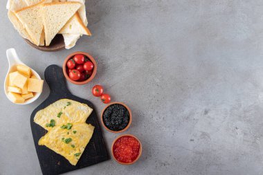 Sabah kahvaltısı mermer arka planda. Yüksek kalite fotoğraf
