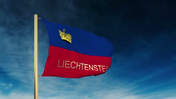 Estilo deslizante bandera de Liechtenstein con título. Ondeando en el viento con animación de fondo de nube — Vídeos de Stock