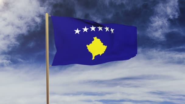 Bandeira do Kosovo acenando ao vento. Ecrã verde, alfa fosco. Animação solta — Vídeo de Stock