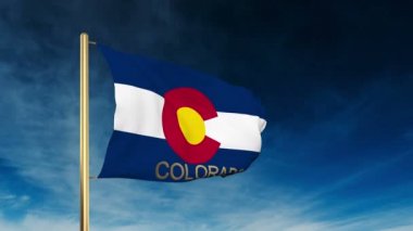 başlığı ile colorado bayrak kaydırıcı tarzı. Bulut arka plan animasyonu ile rüzgarda el sallayarak