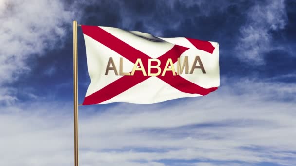 Прапор Алабами з заголовком, що махає на вітрі. Циклічне сонце піднімається стиль. Цикл анімації — стокове відео