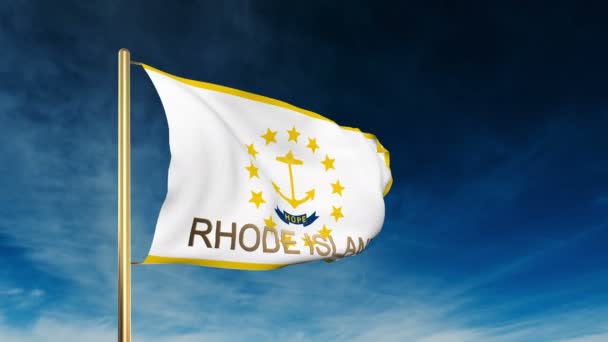 Rhode Island flagga Slider stil med titeln. Vinka i vinden med moln bakgrund animation — Stockvideo