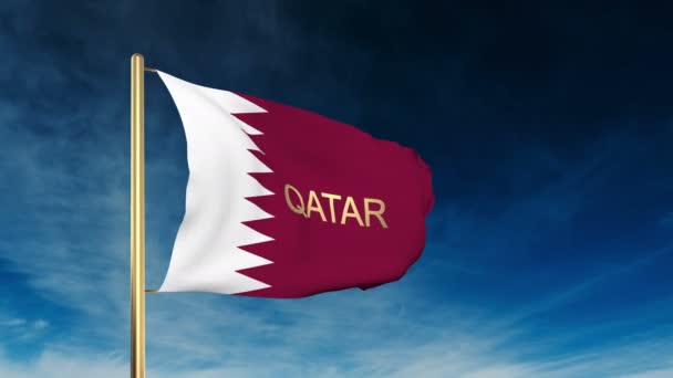 Qatar bandera estilo deslizante con título. Ondeando en el viento con animación de fondo de nube — Vídeos de Stock