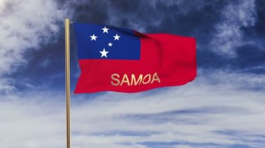 Samoa bayrağı ve unvanı rüzgarda sallanıyor. Döngülü güneş tarzı yükselir. Animasyon döngüsü
