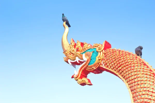 Naga statues with pigeon. — Stock Photo, Image