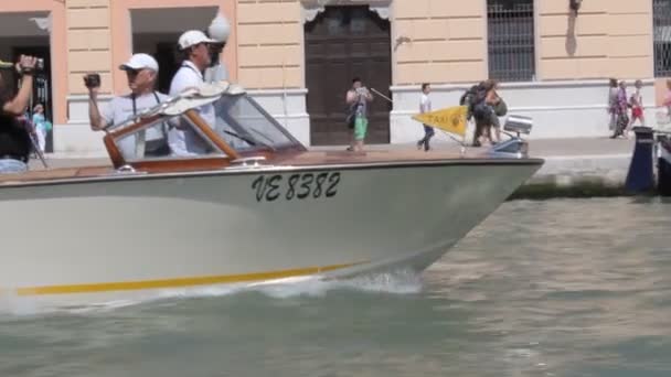 Los canales de Venecia — Vídeo de stock